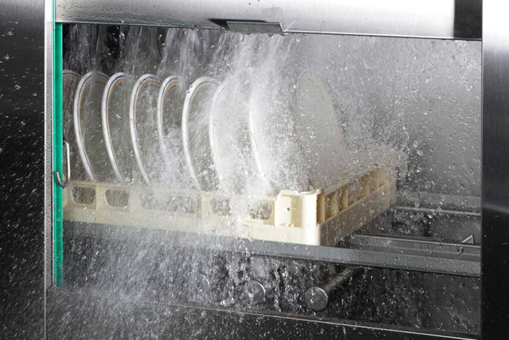 Посудомоечная машина не сливает воду Hisense